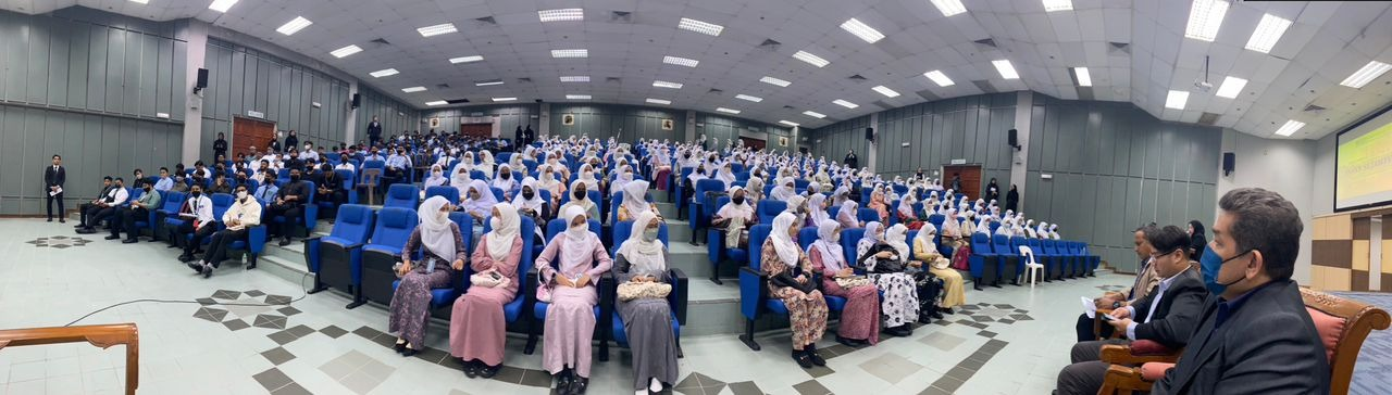 NEW STUDENTS OF AHMAD IBRAHIM KULLIYYAH OF LAWS ARE EXCITED TO BE ON CAMPUS