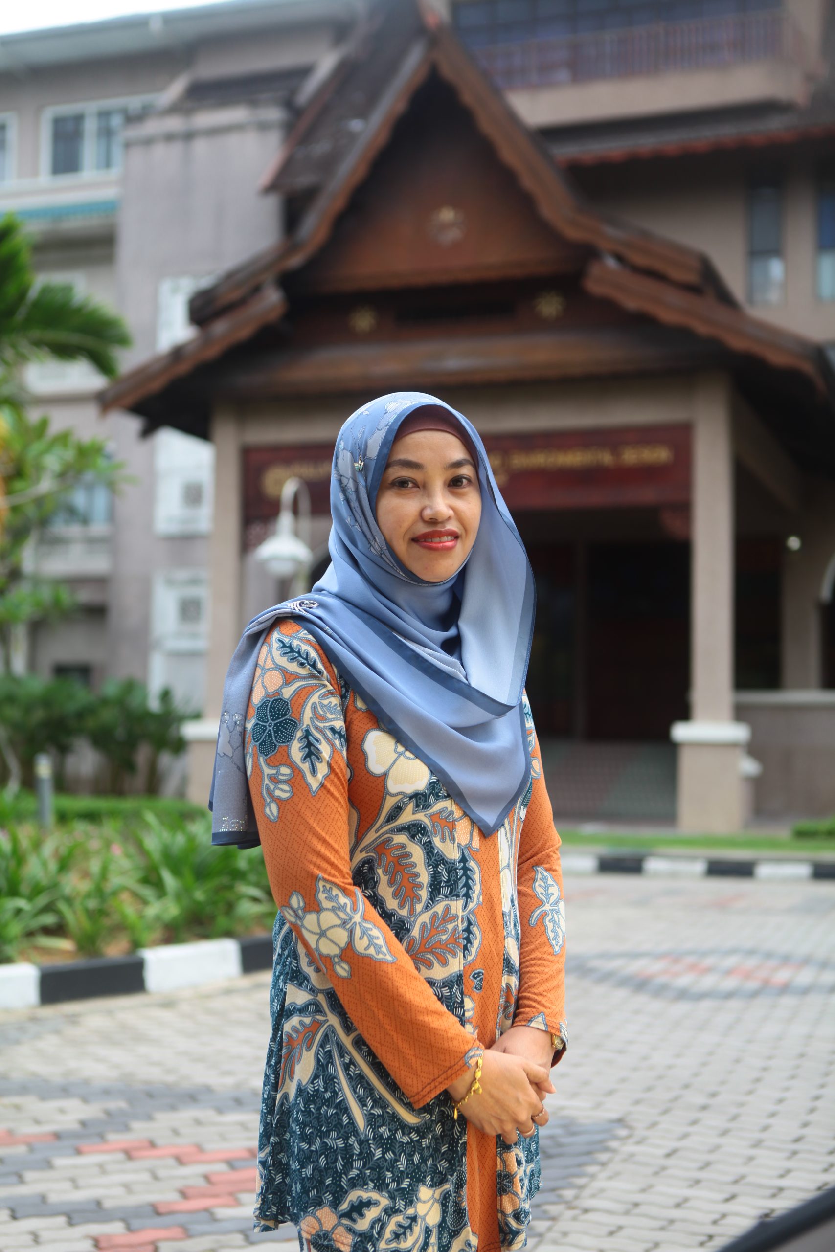 Asst. Prof. Dr. Sharina Farihah Hasan